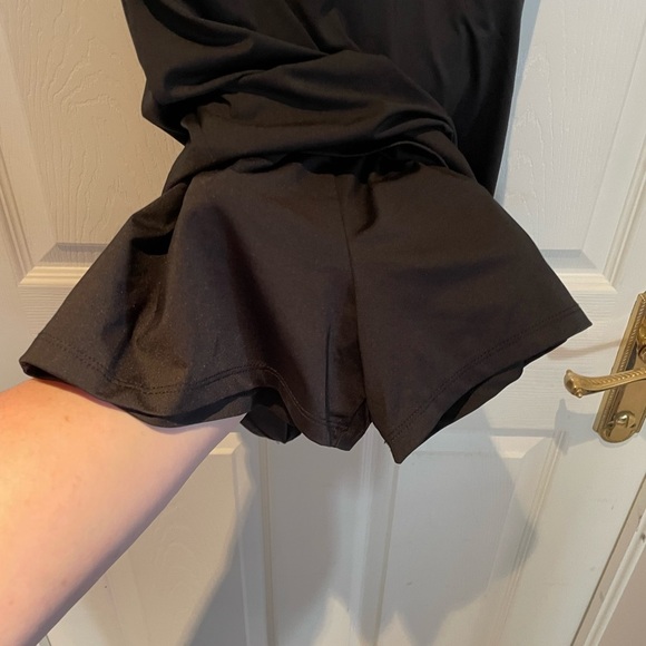 NWT Romper skort - Picture 3 of 6